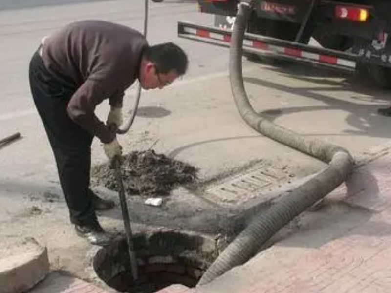 南昌集淤池清理 西湖油灌池清理 洪城广场化粪池清理